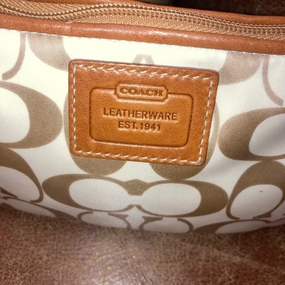 Coach vintage 2005 Hamptons leatherware nylon champagne Tote and Wristlet Set - Picture 3 of 16